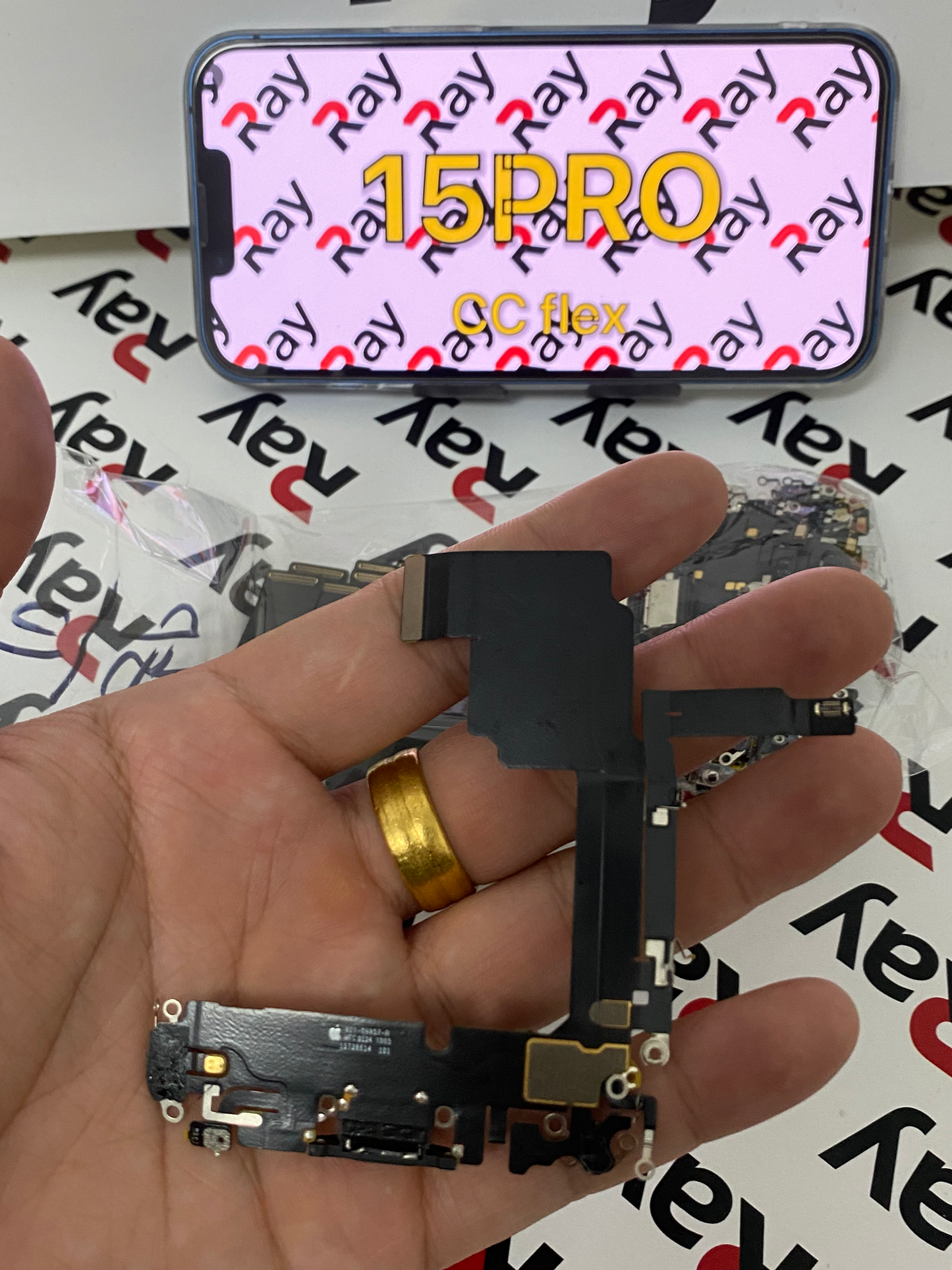 CC FLEX IPHONE 15 PRO