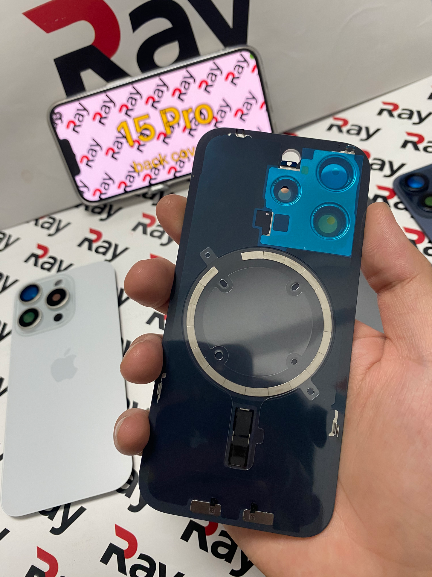 BACK COVER IPHONE 15 PRO